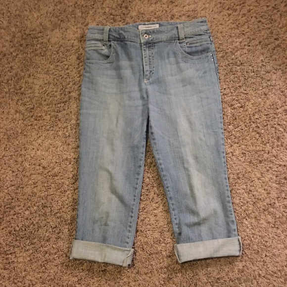 Denim Capris - Picture 1 of 8
